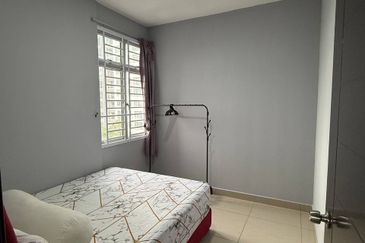 Eastbay Luxury Apartment