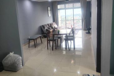 Eastbay Luxury Apartment