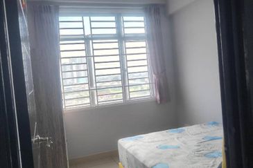 Eastbay Luxury Apartment