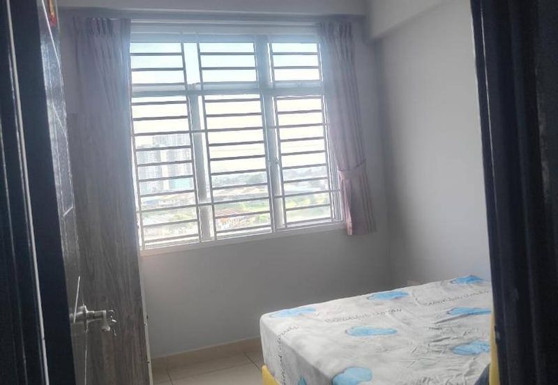 Eastbay Luxury Apartment