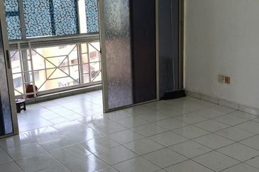 Lily & Jasmine Apartment