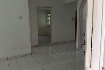 Lily & Jasmine Apartment