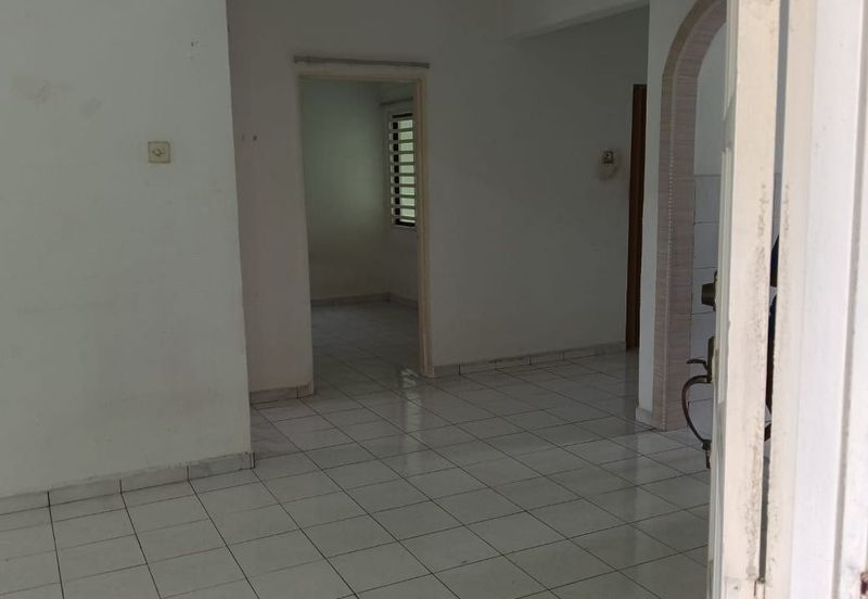 Lily & Jasmine Apartment