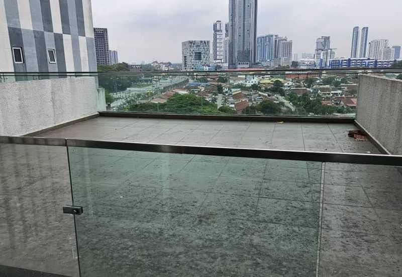 Paragon Suites @ CIQ