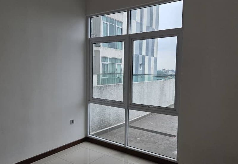 Paragon Suites @ CIQ