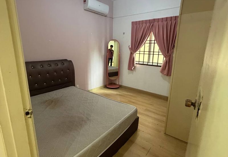 Prima Regency (Dorchester Court)