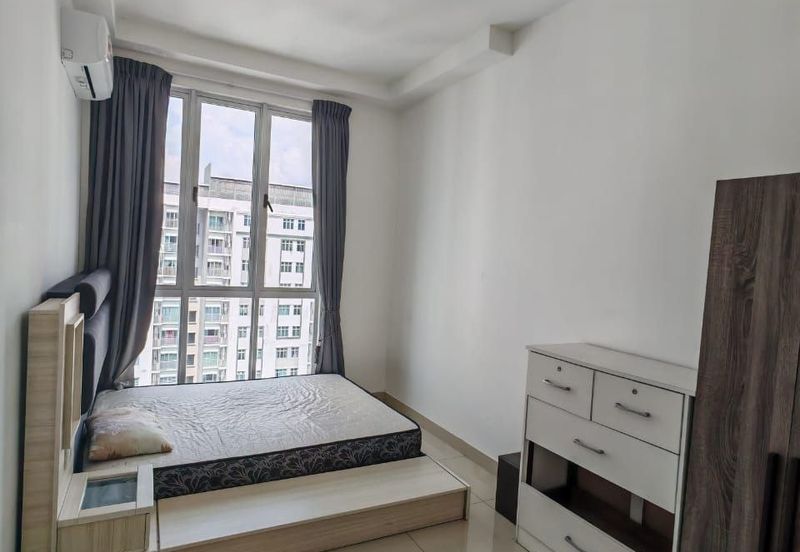 Meridin Bayvue Apartment