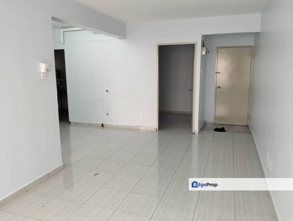 SRI LANANG FLAT DESA TEBRAU, Johor, Johor Bahru