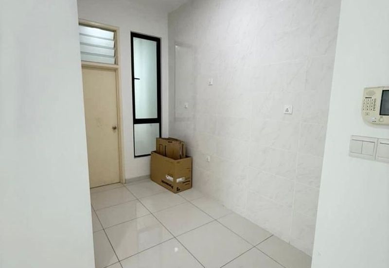 D'Summit Residences @ Kempas Utama