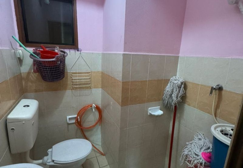 Flat Taman Impian Emas