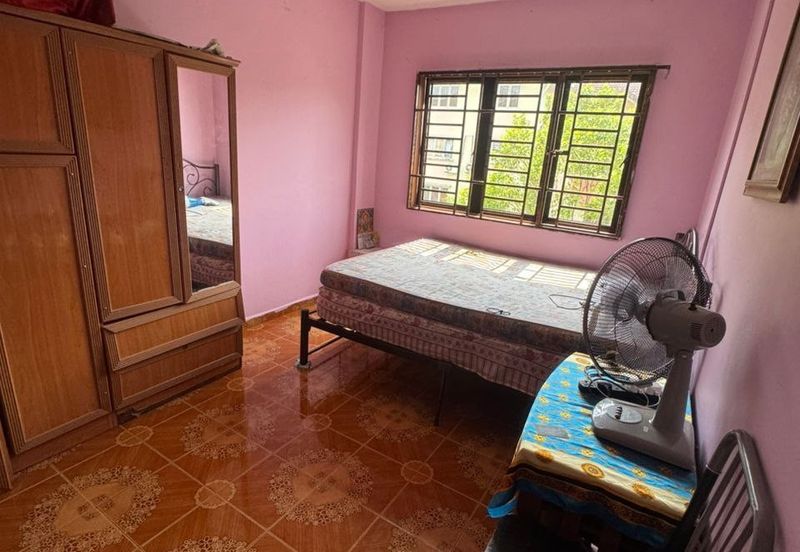 Flat Taman Impian Emas