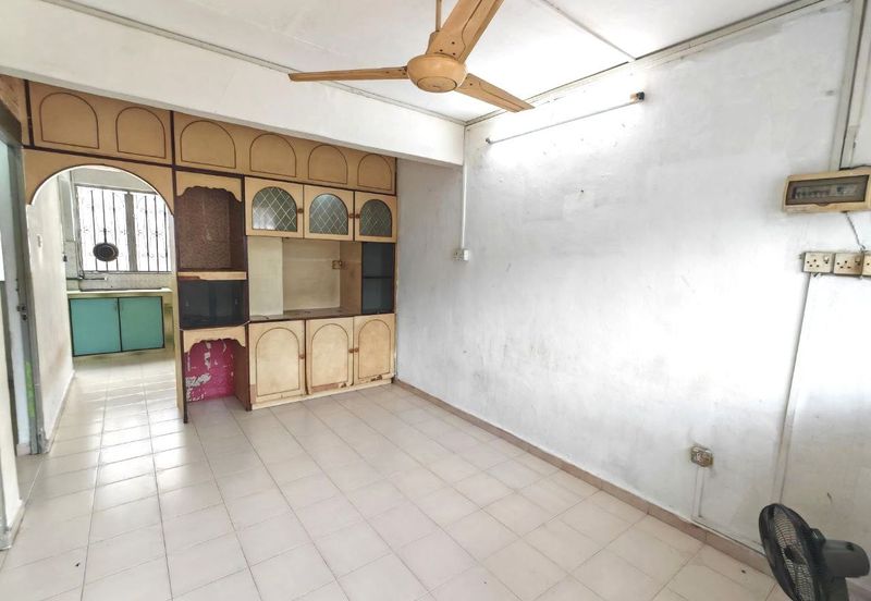 Flat Taman Ungku Tun Aminah