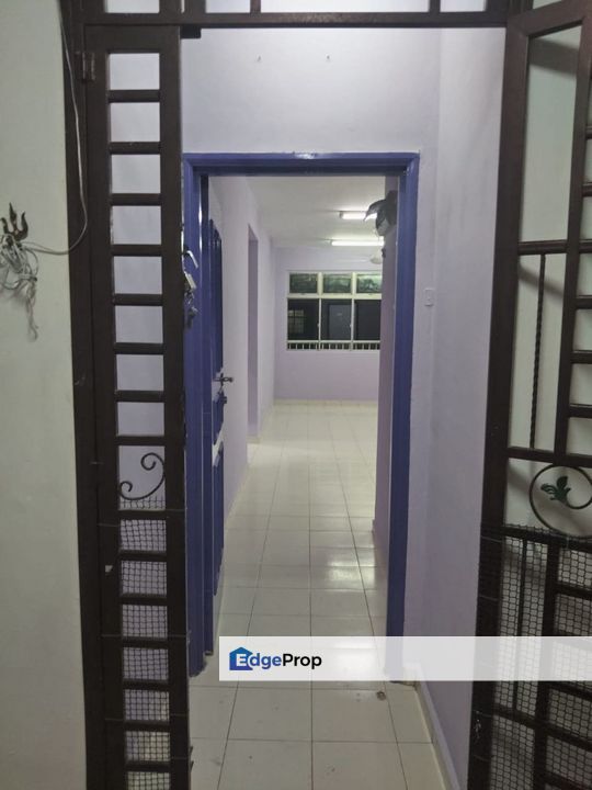 VILLA KRYSTAL APARTMENT @ BANDAR SELESA JAYA  SKUDAI, Johor, Skudai