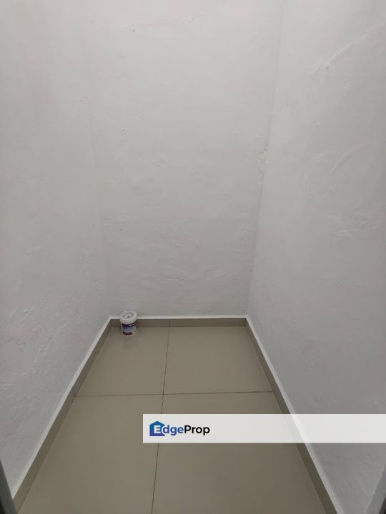 TAMAN DESA CEMERLANG , ULU TIRAM @ DOUBLE STOREY LOW COST, Johor, Ulu Tiram