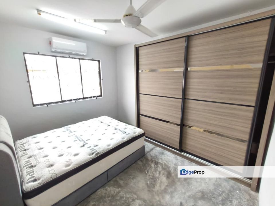 TAMAN DESA CEMERLANG , ULU TIRAM @ DOUBLE STOREY LOW COST, Johor, Ulu Tiram