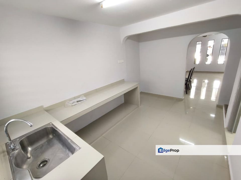 TAMAN DESA CEMERLANG , ULU TIRAM @ DOUBLE STOREY LOW COST, Johor, Ulu Tiram