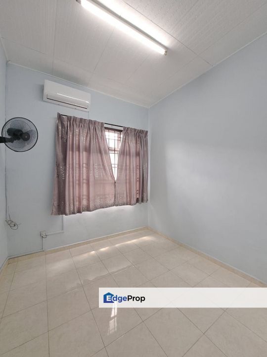 JALAN NB2 @ TAMAN NUSA BESTARI SKUDAI @ SINGLE STOREY, Johor, Skudai