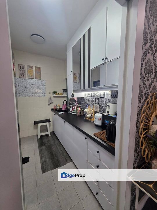 SUIRIAMAS SUITES APARTMENT @ LARKIN  / KEBUN TEH, Johor, Johor Bahru