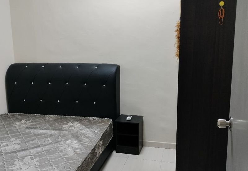 Bangunan Duta Impian (The Embassy Suites)