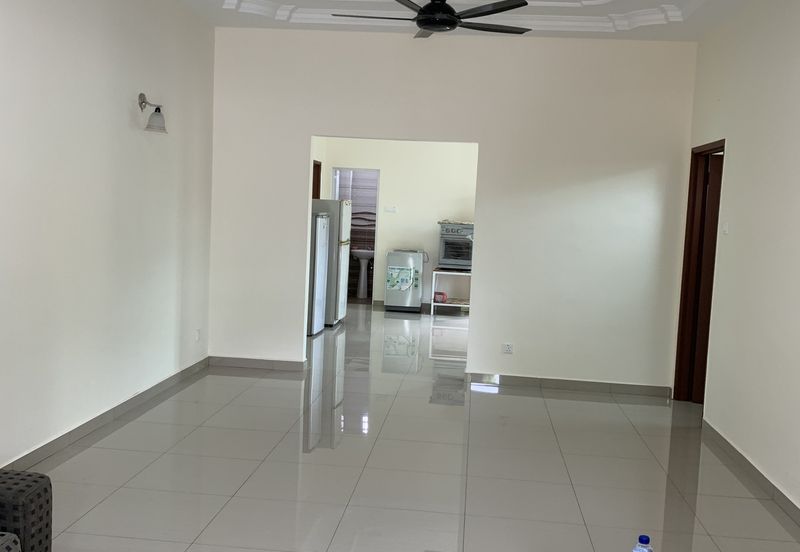 Bandar Tasik Senangin