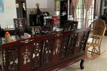 Bandar Sungai Long Bukit Sungai Long 1 / 5  Corner Lot Nearby Playground Well Kept Big Space 46 x 86  Below Market