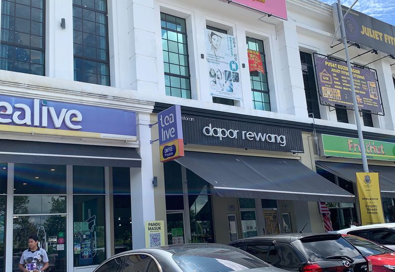 Ivoris @ Eco Majestic