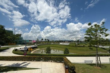 Whitten Eco Majestic