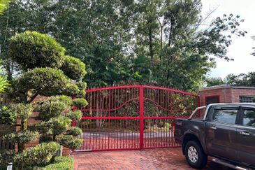 Perdana College Heights