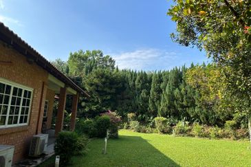 Perdana College Heights