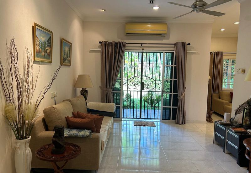 Perdana College Heights