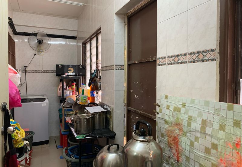 SL 8, Bandar Sungai Long