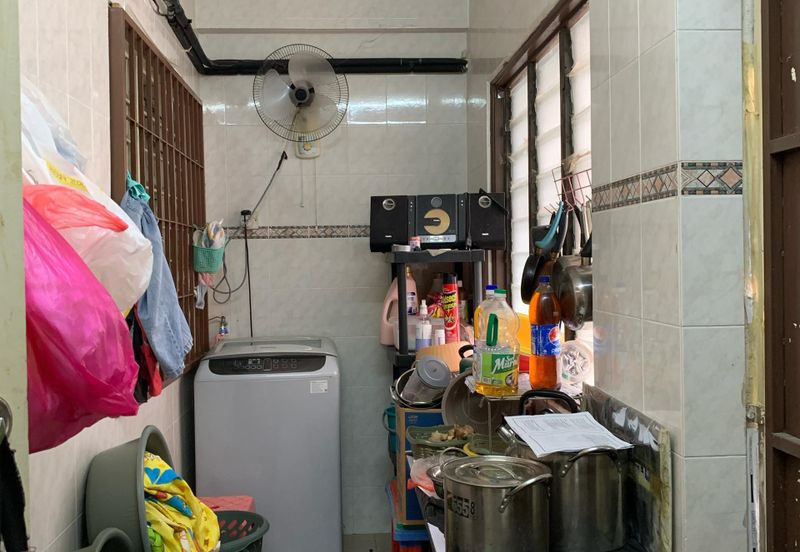 SL 8, Bandar Sungai Long