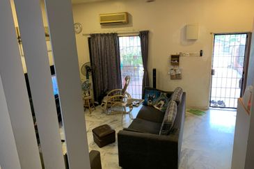 SL 8, Bandar Sungai Long