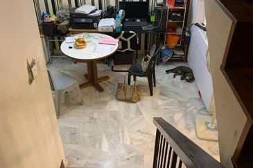 SL 8, Bandar Sungai Long