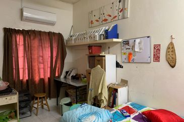 SL 8, Bandar Sungai Long