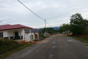 Mahkota Hills