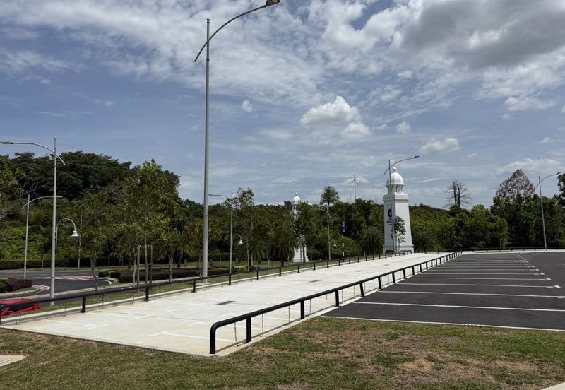 Silver Square @ Eco Majestic