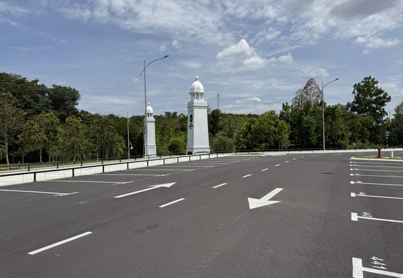 Silver Square @ Eco Majestic