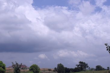 COLLEGE HEIGHTS GARDEN RESORT (PAJAM)