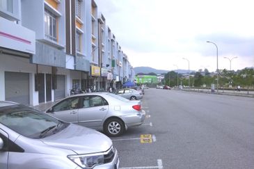 Bandar Satelit Sebang