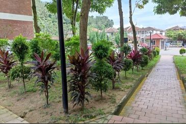 Reno Forest Green Condominium Partially Furnished Bandar Sungai Long For sale