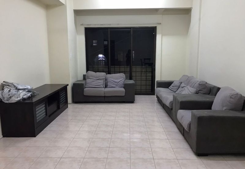 Acorn & Hazel 3R2B Partially Furnished Evergreen Park Condominium @ Bandar Sungai Long For Rent