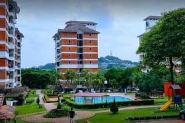 Acorn & Hazel 3R2B Partially Furnished Evergreen Park Condominium @ Bandar Sungai Long For Rent