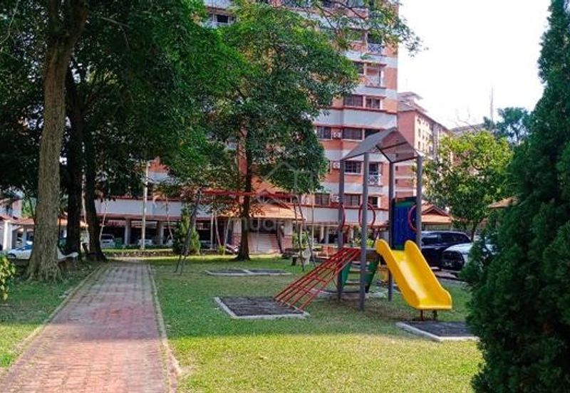 Acorn & Hazel 3R2B Partially Furnished Evergreen Park Condominium @ Bandar Sungai Long For Rent