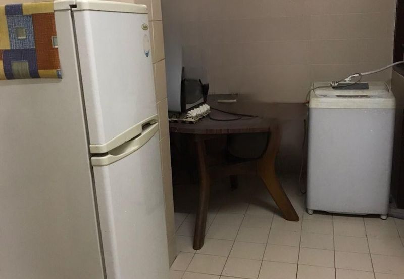 Acorn & Hazel 3R2B Partially Furnished Evergreen Park Condominium @ Bandar Sungai Long For Rent