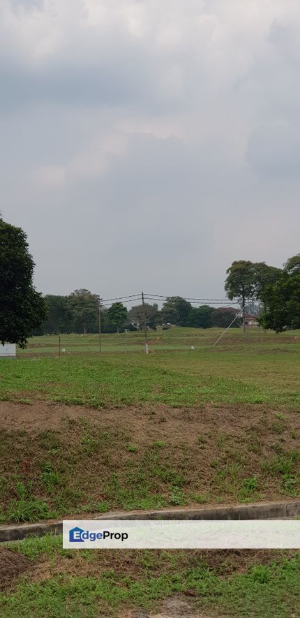 Gated Guarded Staffield Golf Course Land Fifteen Min. To Eco Majestic, Negeri Sembilan, Seremban