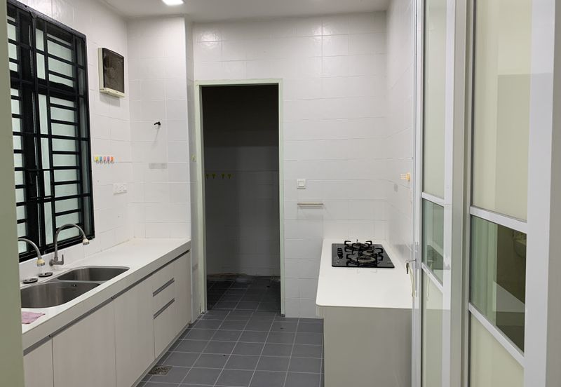 Bukit Sungai Long 3 Exclusive Top Hill  25 x 75   2 sty Superlink Kitchen Fully Extended Gated & Guarded