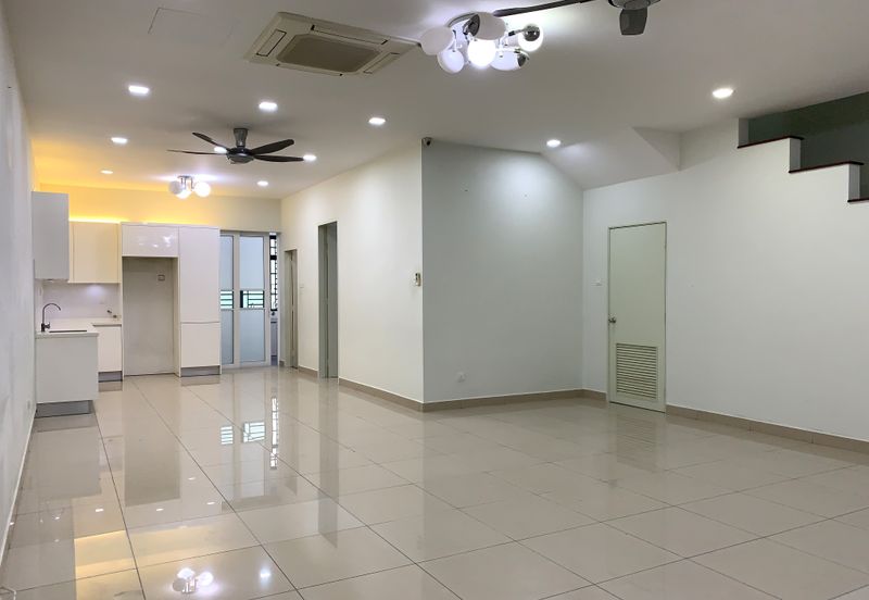 Bukit Sungai Long 3 Exclusive Top Hill  25 x 75   2 sty Superlink Kitchen Fully Extended Gated & Guarded