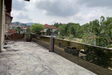 SL 4, Bandar Sungai Long