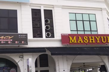 Ivoris @ Eco Majestic